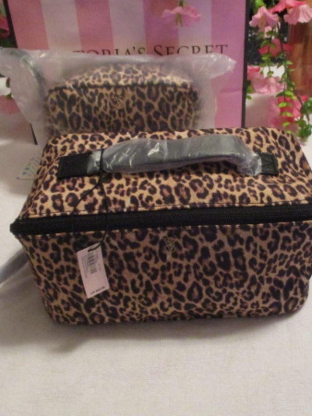 3-Piece Expandable Leopard Travel Makeup Bag NWT
